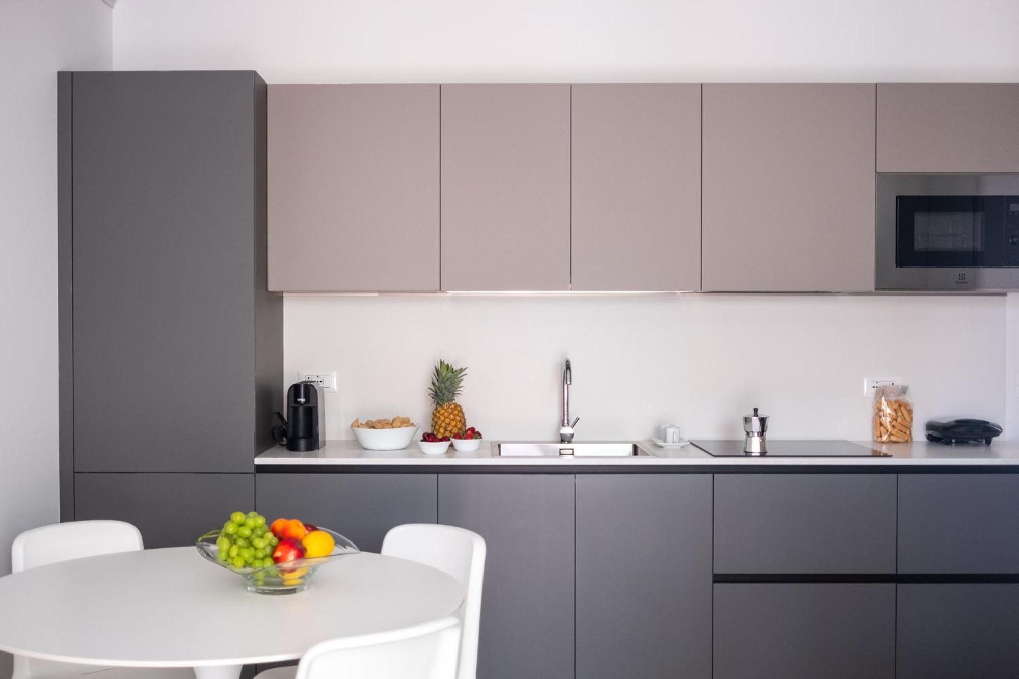Lido Di Dante Apartment *