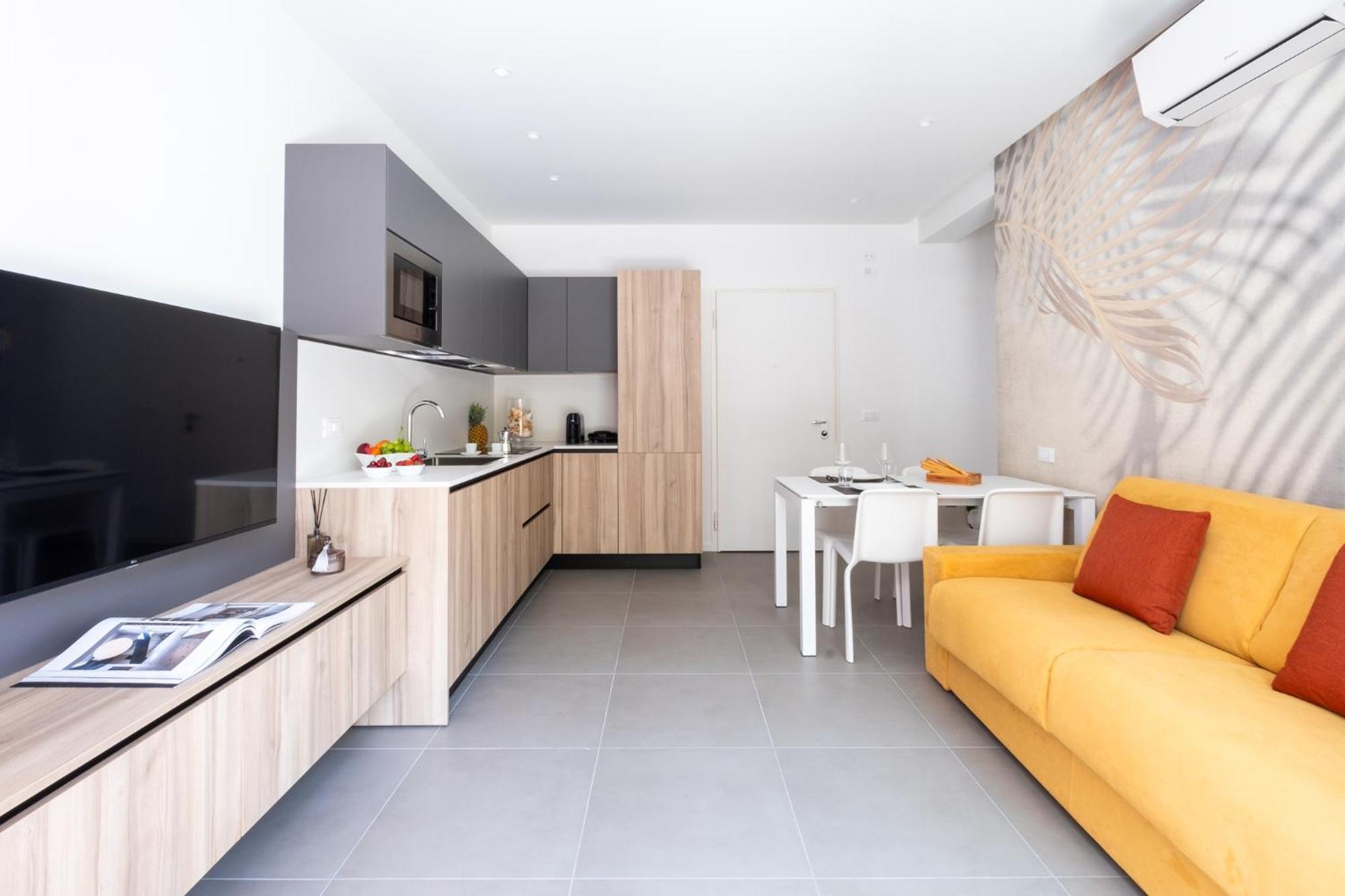 Lido Di Dante Apartment *