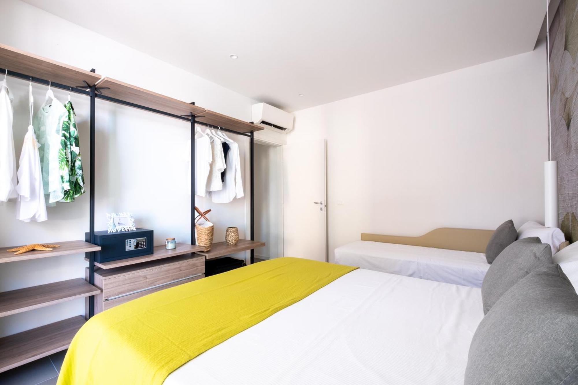 Lido Di Dante Apartment *